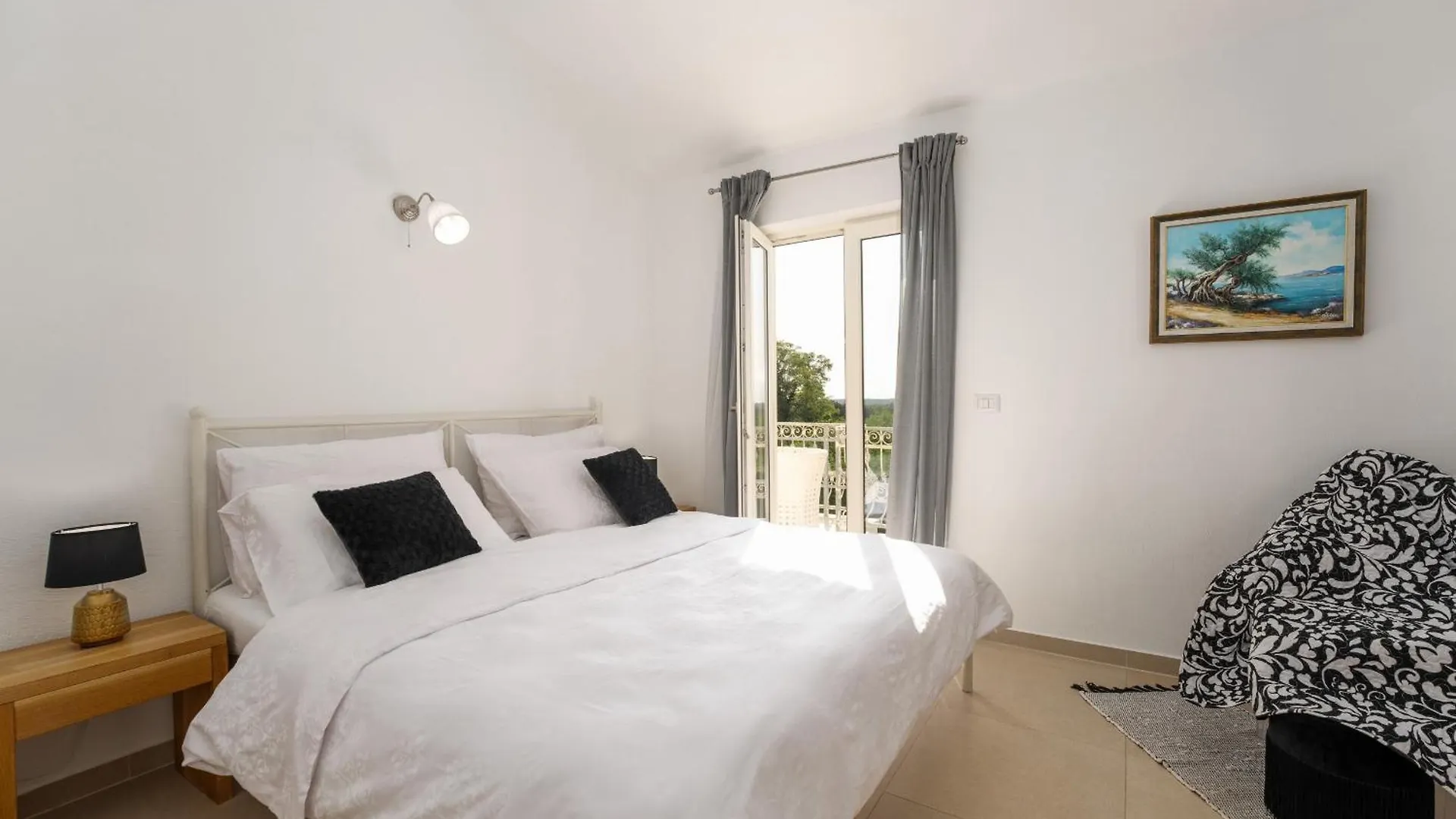 Villa Bincila For 12 People Near Porec With Sea View & Beautiful Garden Labinci